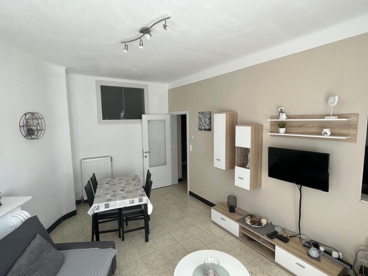 Appartement Le Royal. De Panne Exterior photo